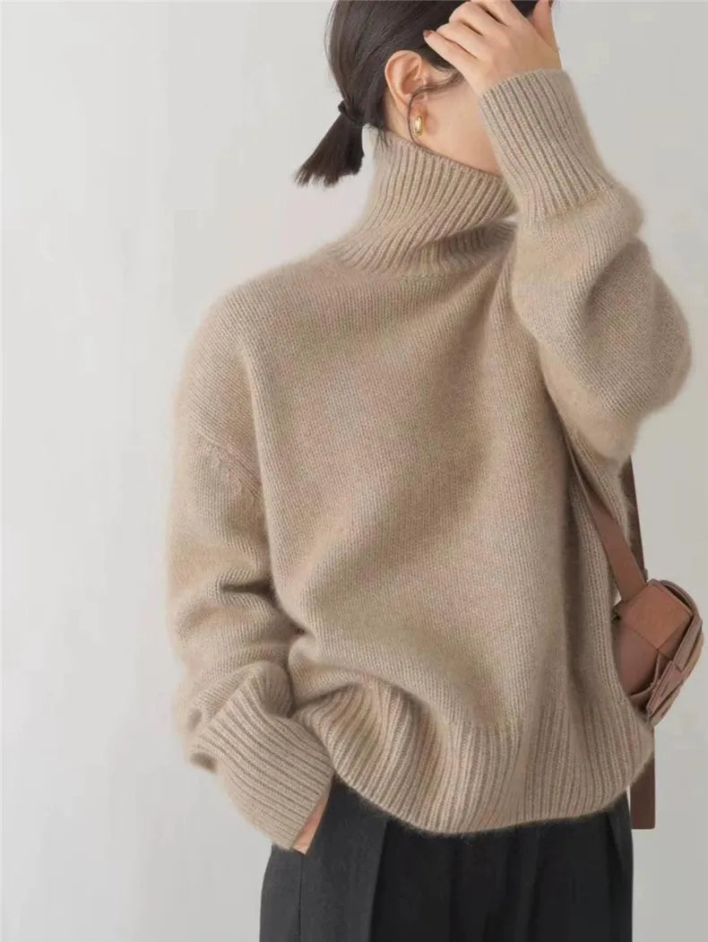 Élise – Wool Blend Turtleneck