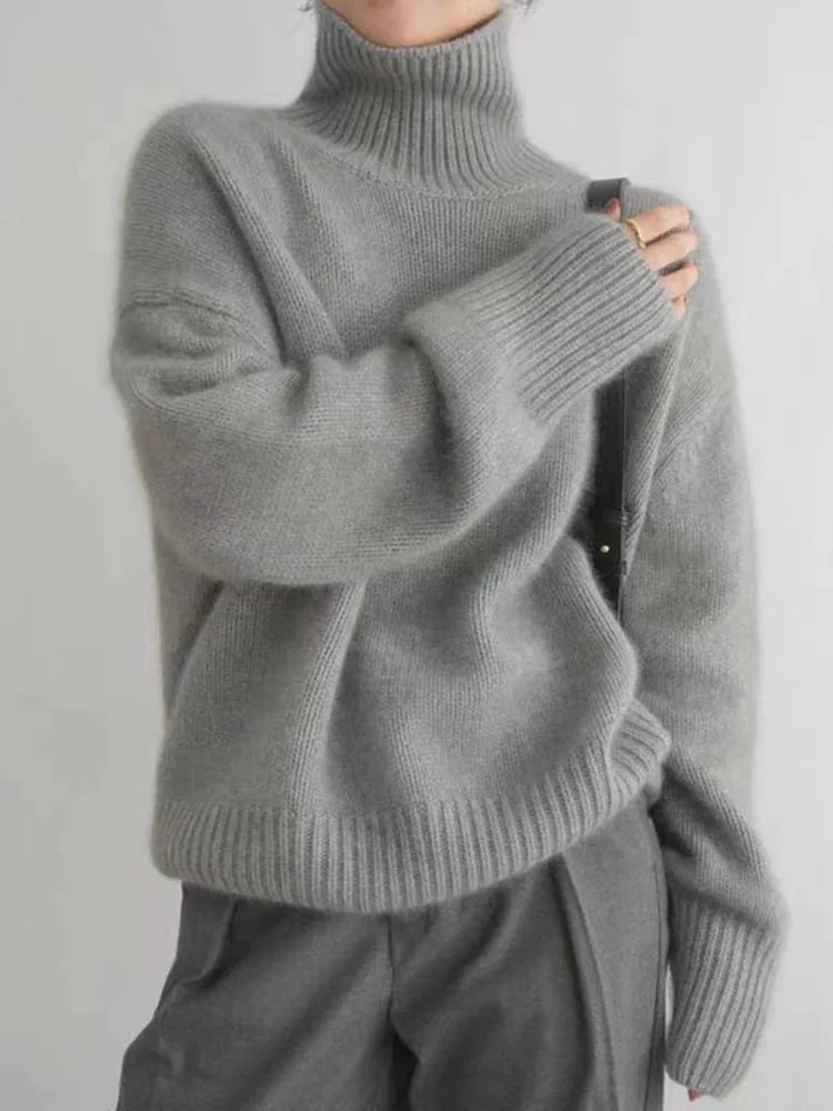 Élise – Wool Blend Turtleneck