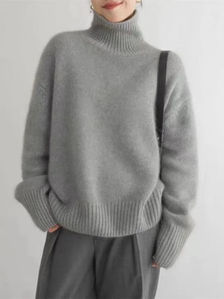 Élise – Wool Blend Turtleneck
